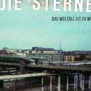 Le texte musical WAS IST HIER LOS de DIE STERNE est également présent dans l'album Das weltall ist zu weit (2004)