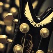 Le texte musical FEELING GOOD de LESLIE WEST est également présent dans l'album Still climbing (2013)