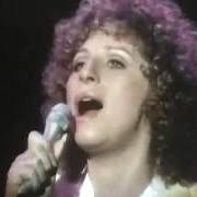 Le texte musical EVERYTHING de BARBRA STREISAND est également présent dans l'album A star is born (1976)