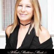 Le texte musical ALONE IN THE WORLD de BARBRA STREISAND est également présent dans l'album What matters most (2011)