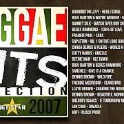 Le texte musical WHO AM I de BEENIE MAN est également présent dans l'album Best of beenie man (cd1) (2000)