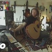 Le texte musical INNOCENT de NEWTON FAULKNER est également présent dans l'album Studio zoo (2013)