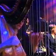 Le texte musical J'M'ENNUIE de SERGE LAMA est également présent dans l'album En concert (1988)