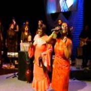 Le texte musical WORD (INTRO) de SHIRLEY MURDOCK est également présent dans l'album Live: the journey (2012)