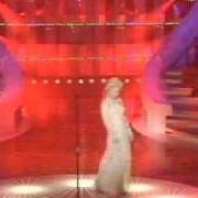 Le texte musical L'IMMENSO - PATTY PRAVO de SANREMO 2002 est également présent dans l'album Sanremo 2002