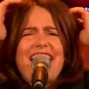 Le texte musical CANZONE FRA LE GUERRE - ANTONELLA RUGGIERO de SANREMO 2007 est également présent dans l'album Sanremo 2007