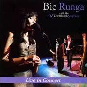 Le texte musical ONE MORE CUP OF COFFEE de BIC RUNGA est également présent dans l'album Live in concert with the christchurch symphony (2004)