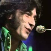 Le texte musical THE AIR THAT I BREATHE de ALBERT HAMMOND est également présent dans l'album It never rains in southern california (1973)