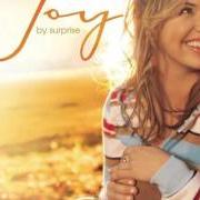 Le texte musical NEW DAY de JOY WILLIAMS est également présent dans l'album By surprise (2002)