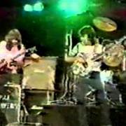 Le texte musical BORN UNDER A BAD SIGN de PAT TRAVERS est également présent dans l'album Bbc radio 1 live (1994)