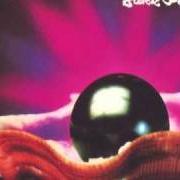 Le texte musical AMGWANNA KICK BOOTY de PAT TRAVERS est également présent dans l'album Black pearl (1981)