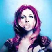 Le texte musical A VOICE THAT CARRIES de BONNIE MCKEE est également présent dans l'album Trouble (2004)