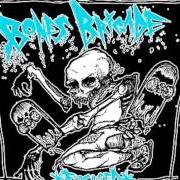 Le texte musical XFAKEX de BONES BRIGADE est également présent dans l'album Focused (2004)