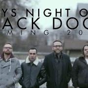 Le texte musical OF WAVES de BOYS NIGHT OUT est également présent dans l'album Black dogs (2016)