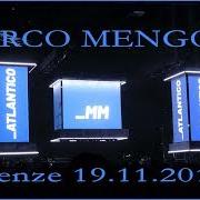 Le texte musical CALCI E PUGNI de MARCO MENGONI est également présent dans l'album Atlantico on tour (2019)