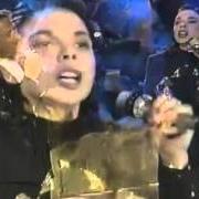 Le texte musical VETE, AMOR - MIETTA Y AMEDEO MINGHI de SANREMO 1990 est également présent dans l'album Sanremo 1990