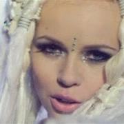 Le texte musical ARMY OF LOVE de KERLI est également présent dans l'album Army of love