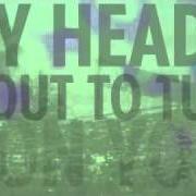 Le texte musical VALLEY HUMP CRASH de NO AGE est également présent dans l'album Everything in between (2010)