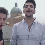 Le texte musical NEL BLU DIPINTO DI BLU (VOLARE) de IL VOLO est également présent dans l'album L'amore si muove (2015)