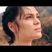 Le texte musical DOPAMINE de JESSIE J est également présent dans l'album R.O.S.E. (2018)