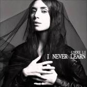 Le texte musical JUST LIKE A DREAM de LYKKE LI est également présent dans l'album I never learn (2014)