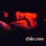 Le texte musical TUDO QUE ME FALTA, NADA QUE ME SOBRA de LENINE est également présent dans l'album Chão (2011)