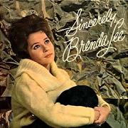 Le texte musical NOW HE'S COMING HOME de BRENDA LEE est également présent dans l'album Sincerely, brenda lee (#2) (1975)