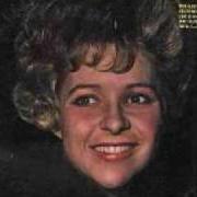 Le texte musical MAYBE de BRENDA LEE est également présent dans l'album The versatile brenda lee (1965)