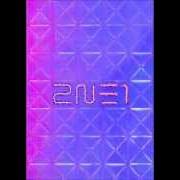 Le texte musical APA (SLOW) IT HURTS (SLOW)) de 2NE1 est également présent dans l'album To anyone (2010)