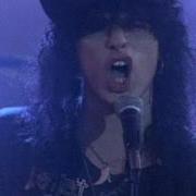 Le texte musical LIVIN' ON A DREAM de BRITNY FOX est également présent dans l'album Boys in heat (1989)