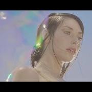 Le texte musical LIGHTYEARS de KIMBRA est également présent dans l'album Lightyears (2015)