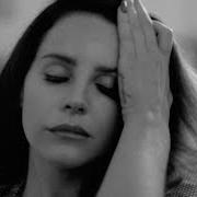 Le texte musical PRETTY WHEN YOU CRY de LANA DEL REY est également présent dans l'album Ultraviolence (2014)