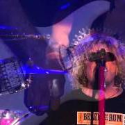 Le texte musical SEXY LITTLE THING de CHICKENFOOT est également présent dans l'album Best + live (2017)