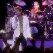 Le texte musical BAD IS BAD de HUEY LEWIS AND THE NEWS est également présent dans l'album Sports (1983)