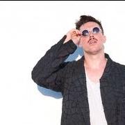 Le texte musical GUNPOWDER de SAM SPARRO est également présent dans l'album Quantum physical 3 (2016)