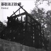 Le texte musical STEMMEN FRA TAARNET de BURZUM est également présent dans l'album Aske (1993)