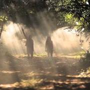 Le texte musical A BAILARINA E O ASTRONAUTA de TIÊ est également présent dans l'album Sweet jardim (2009)