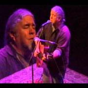 Le texte musical MEN AND RIVERS de CRAIG BICKHARDT est également présent dans l'album Live at sellersville theater (2011)