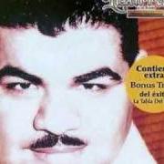 Le texte musical HAY QUE PEGARLE A LA MUJER de CHUY LIZARRAGA est également présent dans l'album Como burro sin mecate (2006)