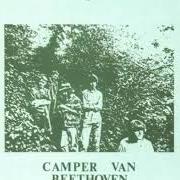 Le texte musical MAO REMINISCES ABOUT HIS DAYS IN SOUTHERN CHINA de CAMPER VAN BEETHOVEN est également présent dans l'album Telephone free landslide victory