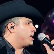 Le texte musical PRESENTACION de JULION ALVAREZ est également présent dans l'album En vivo (2012)