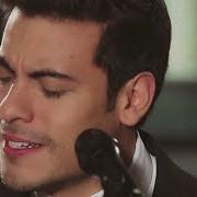 Le texte musical SI ME DAS LA ESPALDA de CARLOS RIVERA est également présent dans l'album El hubiera no existe (2013)