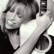 Le texte musical HOLDING ME TONIGHT de CARLY SIMON est également présent dans l'album Have you seen me lately (1990)