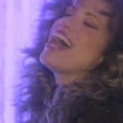 Le texte musical DO THE WALLS COME DOWN de CARLY SIMON est également présent dans l'album Coming around again (1987)