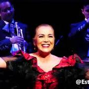 Le texte musical Y CON TODO Y MI TRISTEZA de AIDA CUEVAS est également présent dans l'album Totalmente juan gabriel (2013)