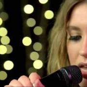 Le texte musical TRULY BADLY DEEPLY de ELLA HENDERSON est également présent dans l'album Chapter two (2015)