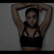 Le texte musical SOUL GLITCH de TINASHE est également présent dans l'album Nightride (2016)