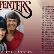 Le texte musical TOUCH ME WHEN WE'RE DANCING de THE CARPENTERS est également présent dans l'album The nation's favourite songs (2016)