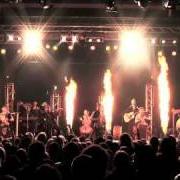 Le texte musical FEUER UND FLAMME de VERMALEDEYT est également présent dans l'album Relikt (2010)