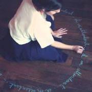 Le texte musical ME METTRE DANS UN COIN de LUCIOLE est également présent dans l'album Et en attendant... [ep] (2012)